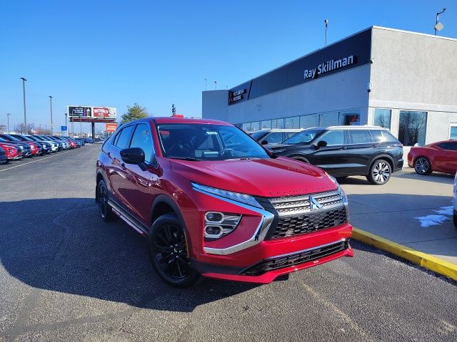 2026 Mitsubishi Eclipse Cross LE's photo