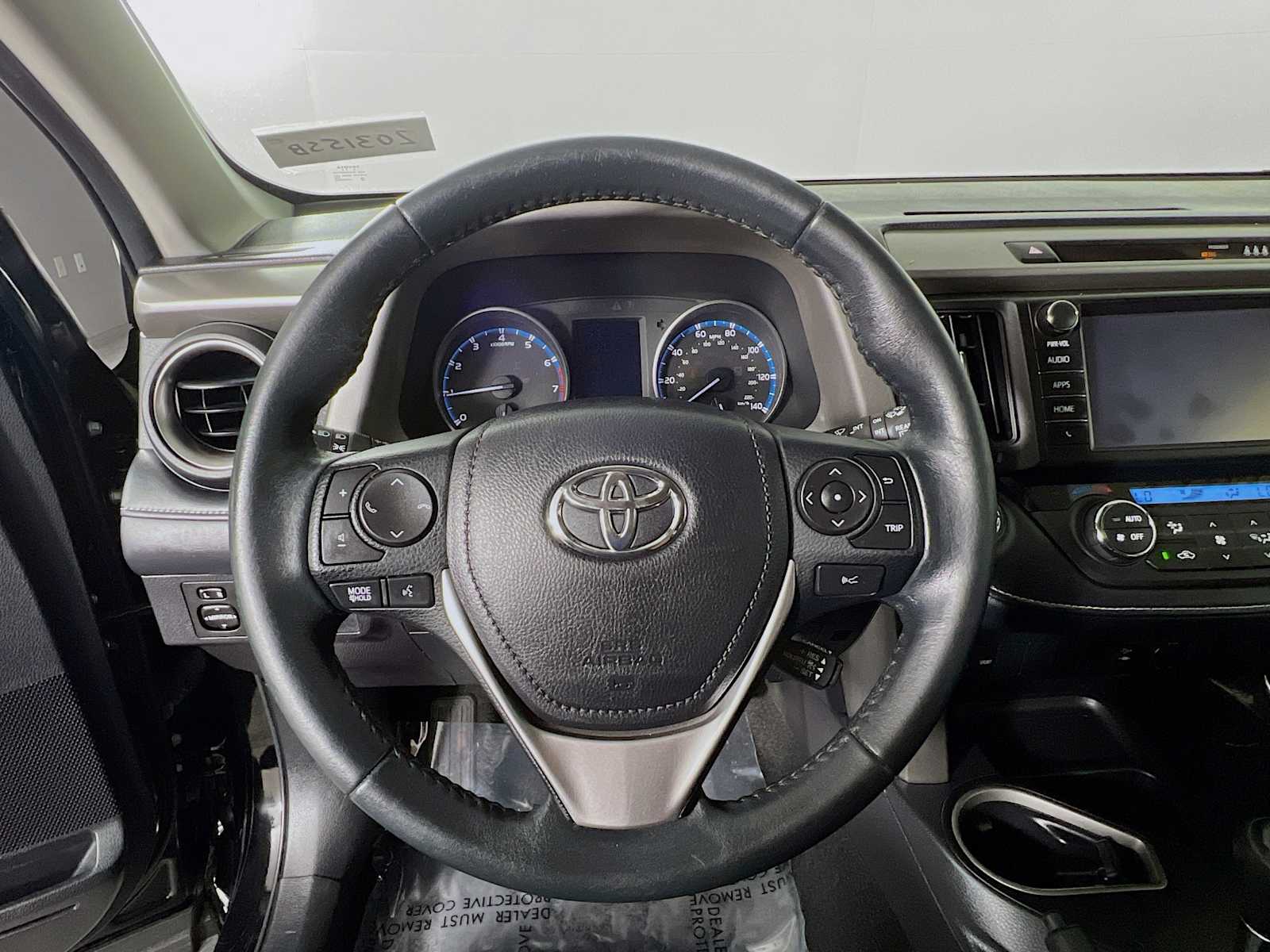 2018 Toyota RAV4 XLE photo 9