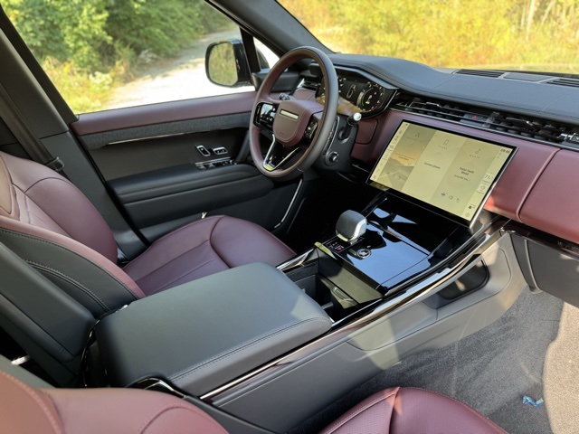 2025 Land Rover Range Rover Sport SE photo 19