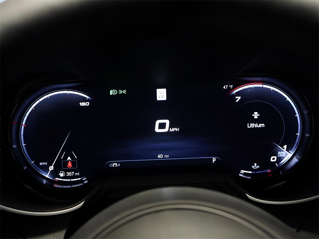 2025 Alfa Romeo Giulia Base photo 28