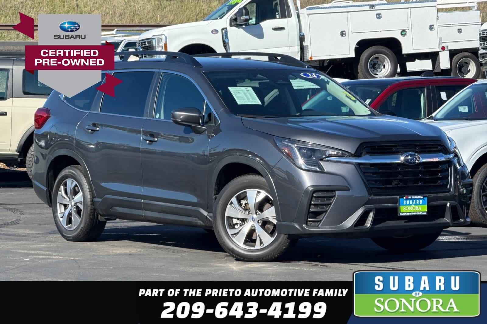 2024 Subaru Ascent Premium's photo