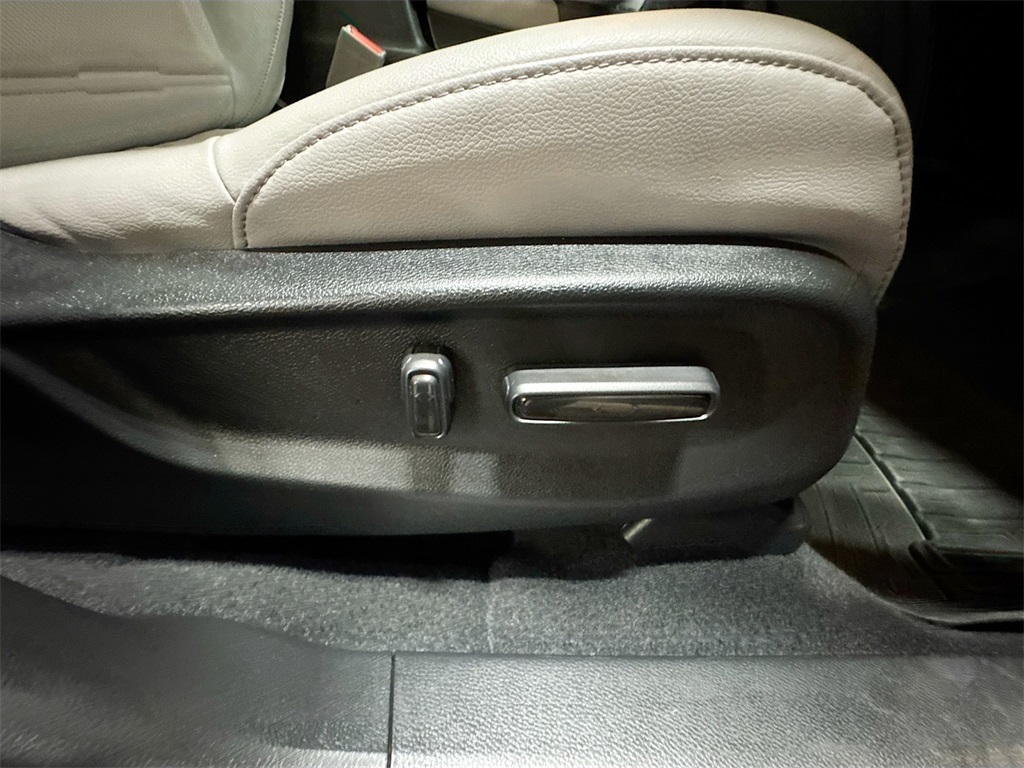 2021 Honda CR-V EX-L photo 28