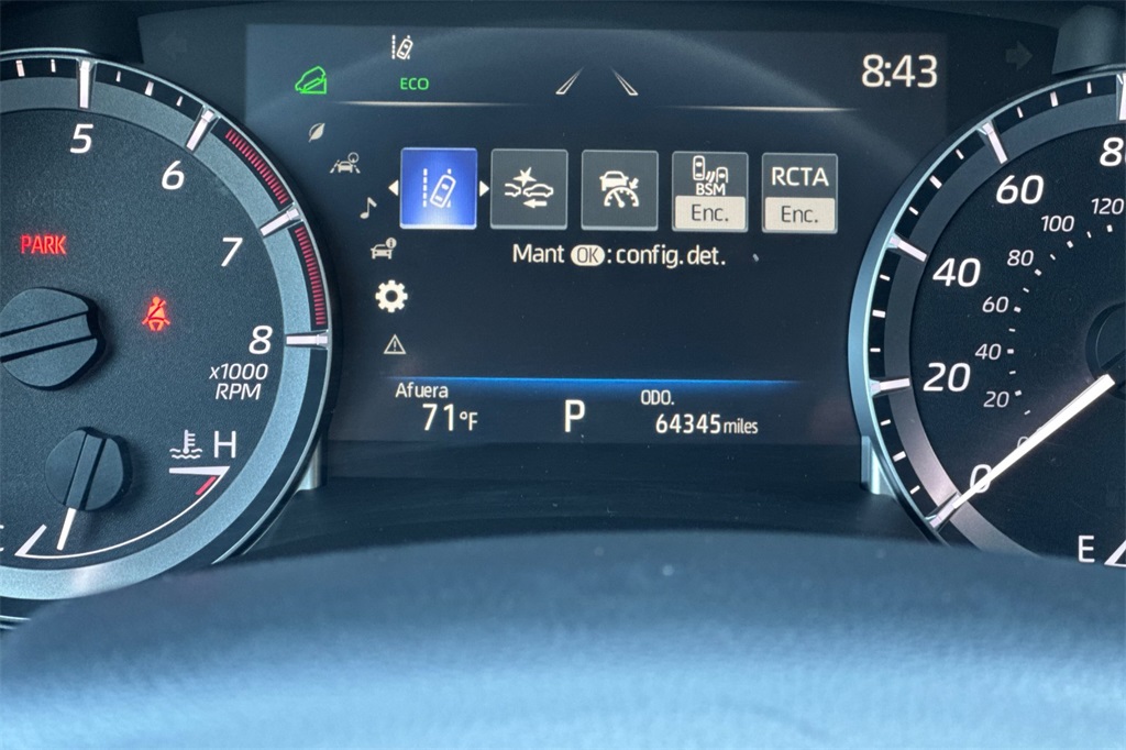 2024 Toyota Highlander LE photo 24