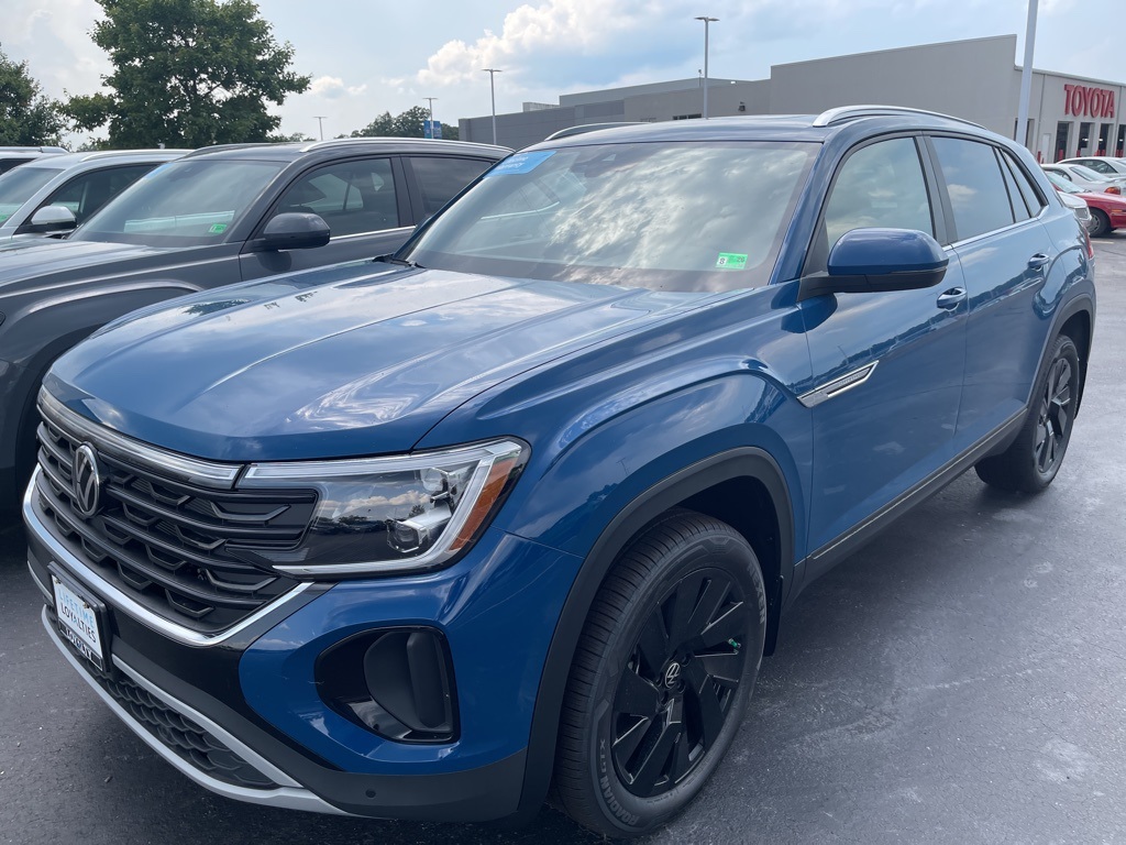 2026 Volkswagen Atlas Cross Sport SE w/Tech's photo