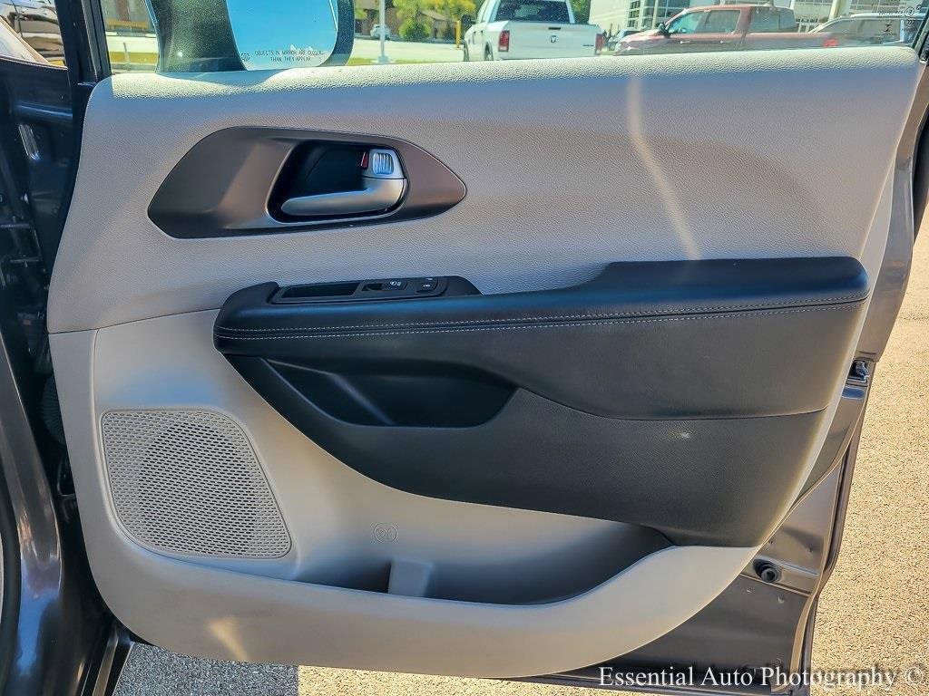 2017 CHRYSLER PACIFICA - Image 22