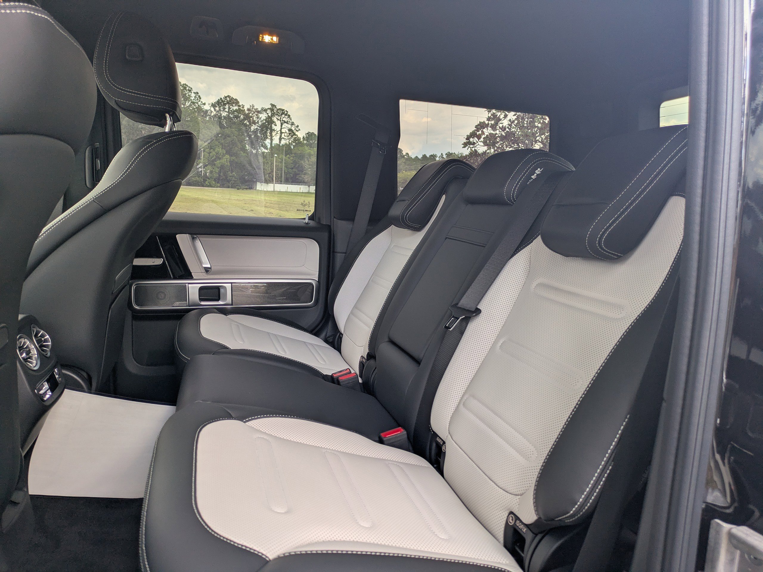 2025 Mercedes Benz G photo 5