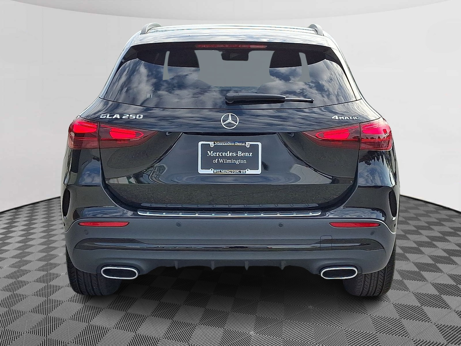 2025 Mercedes Benz GLA 250 4MATIC photo 5