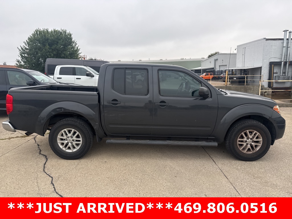 2015 Nissan Frontier SV photo 6