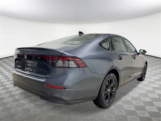 2025 Honda Accord SE photo 4