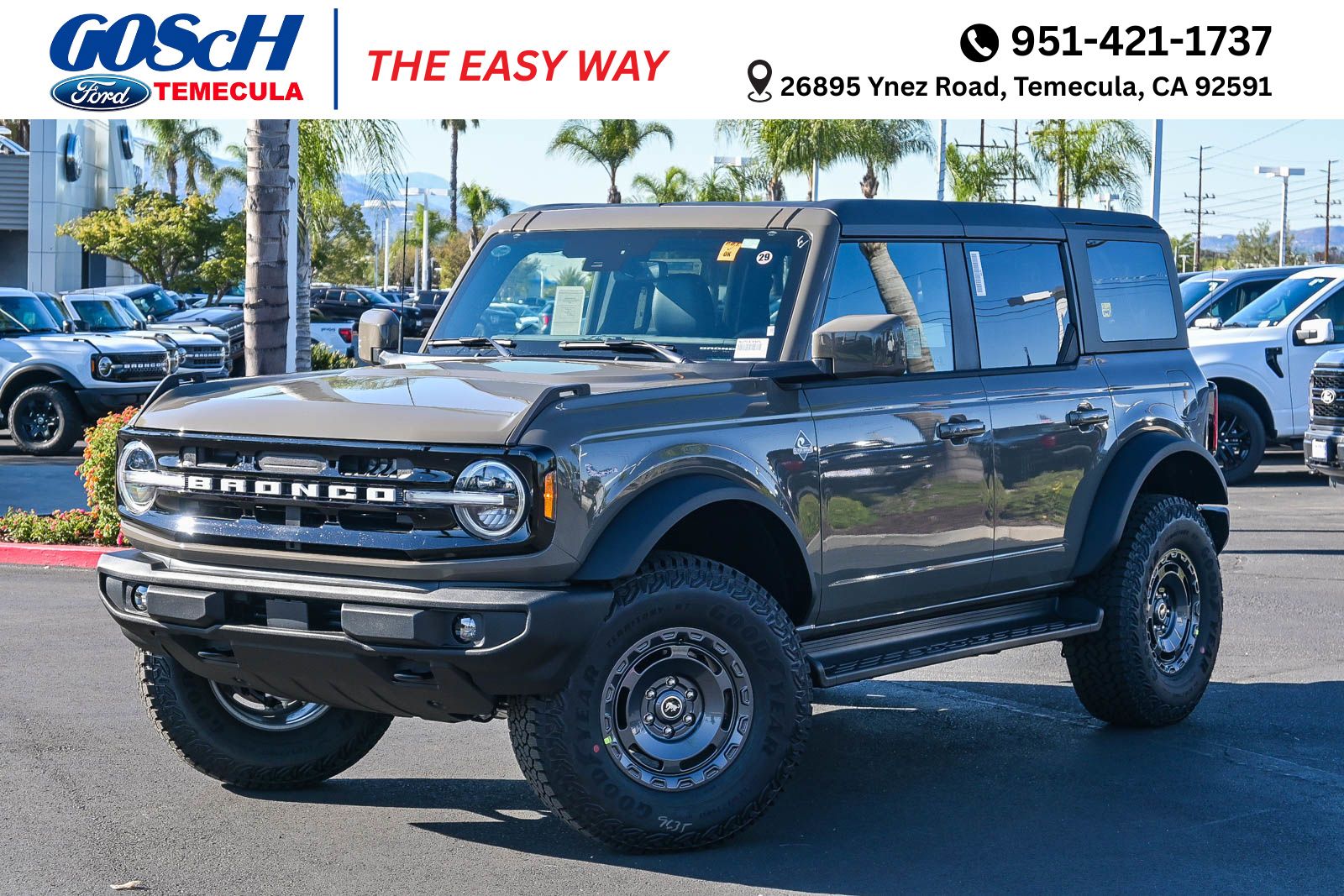 2025 Ford Bronco 4-Door Outer Banks's photo