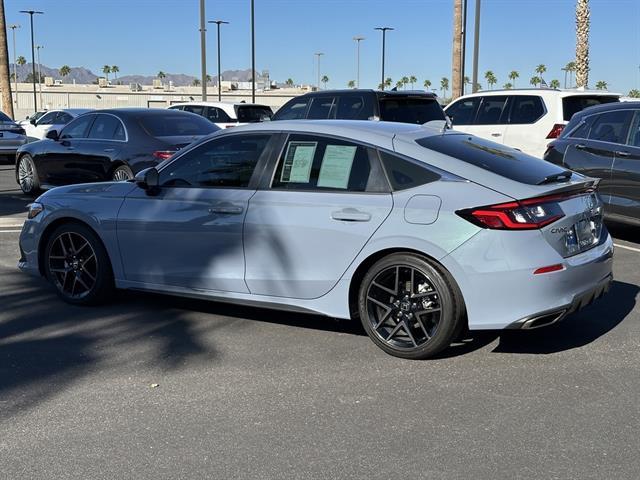 2022 Honda Civic Hatchback Sport Touring photo 4