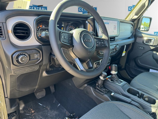 2025 Jeep Wrangler Sport S photo 3