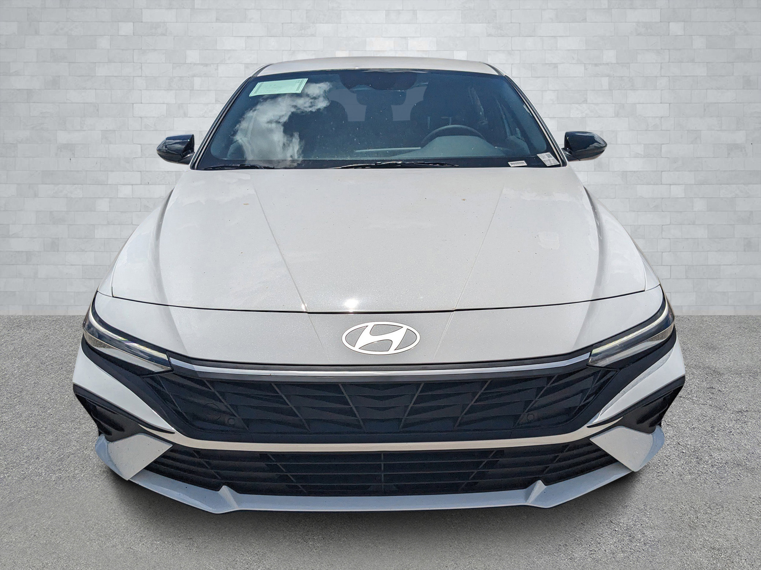 2025 Hyundai Elantra Hybrid SEL photo 2