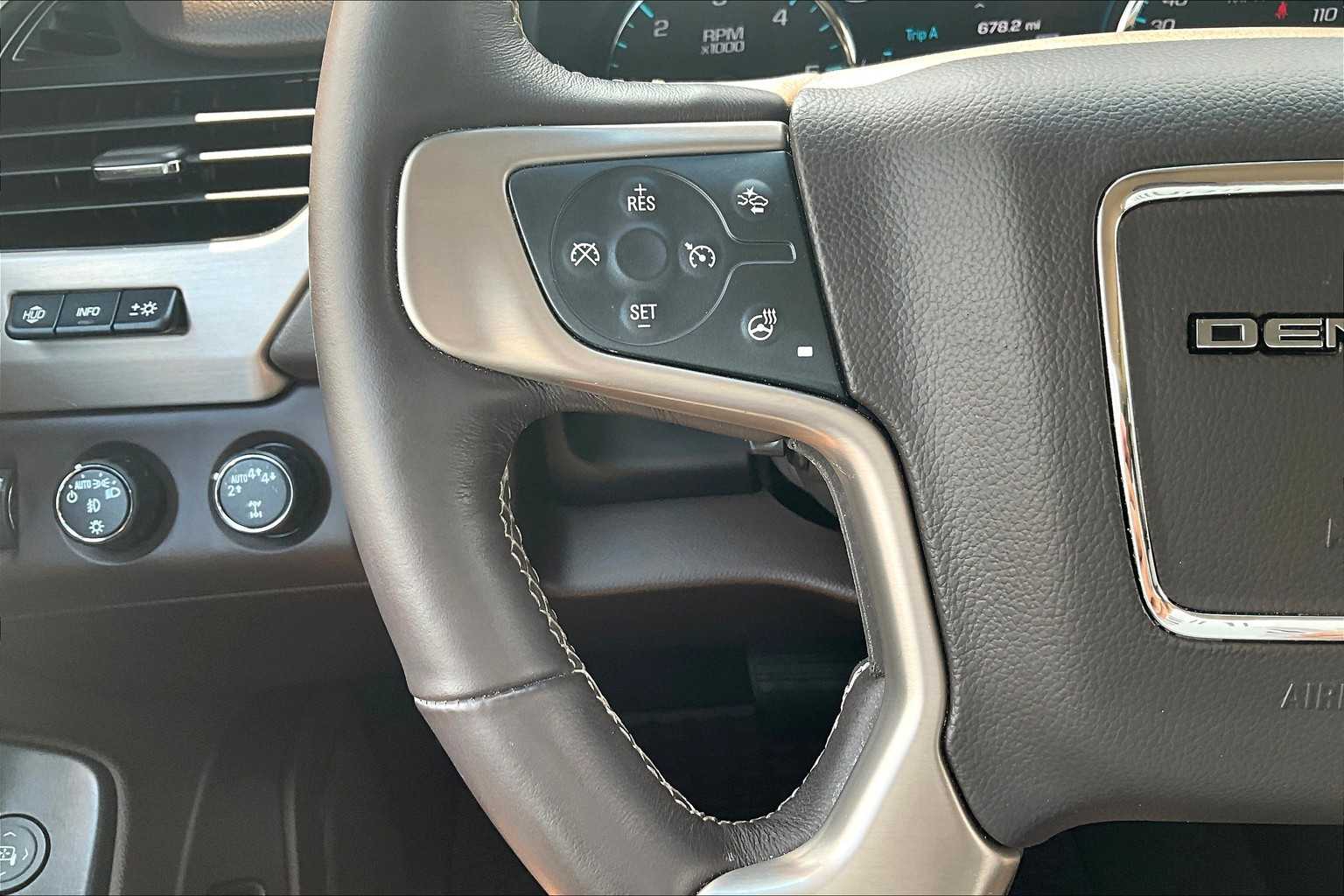 2017 Gmc Yukon Denali photo 22