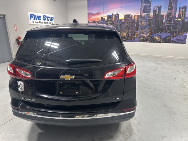 2018 Chevrolet Equinox LT photo 5