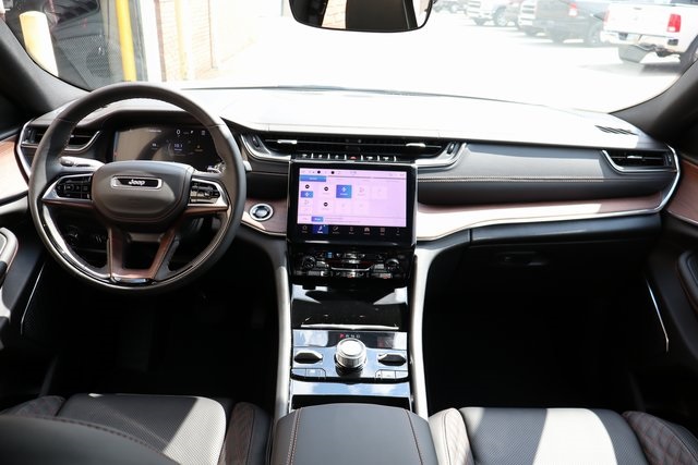 2025 Jeep Grand Cherokee L Summit photo 43
