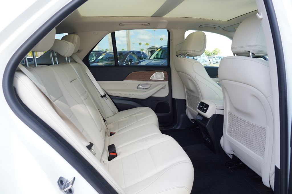 2025 Mercedes Benz GLE 350 4MATIC photo 11