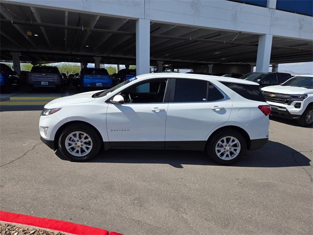 2021 Chevrolet Equinox LT photo 3