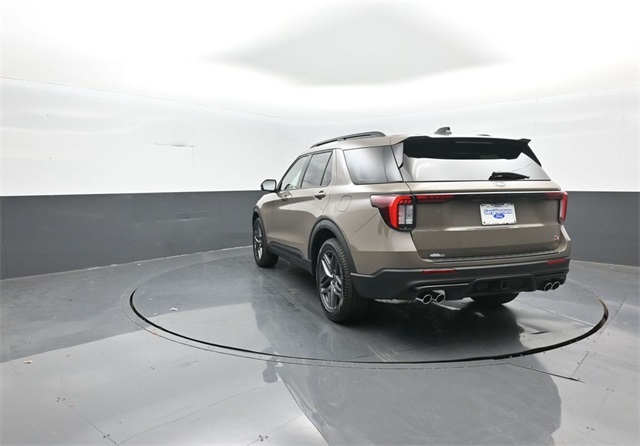 2026 Ford Explorer ST photo 2