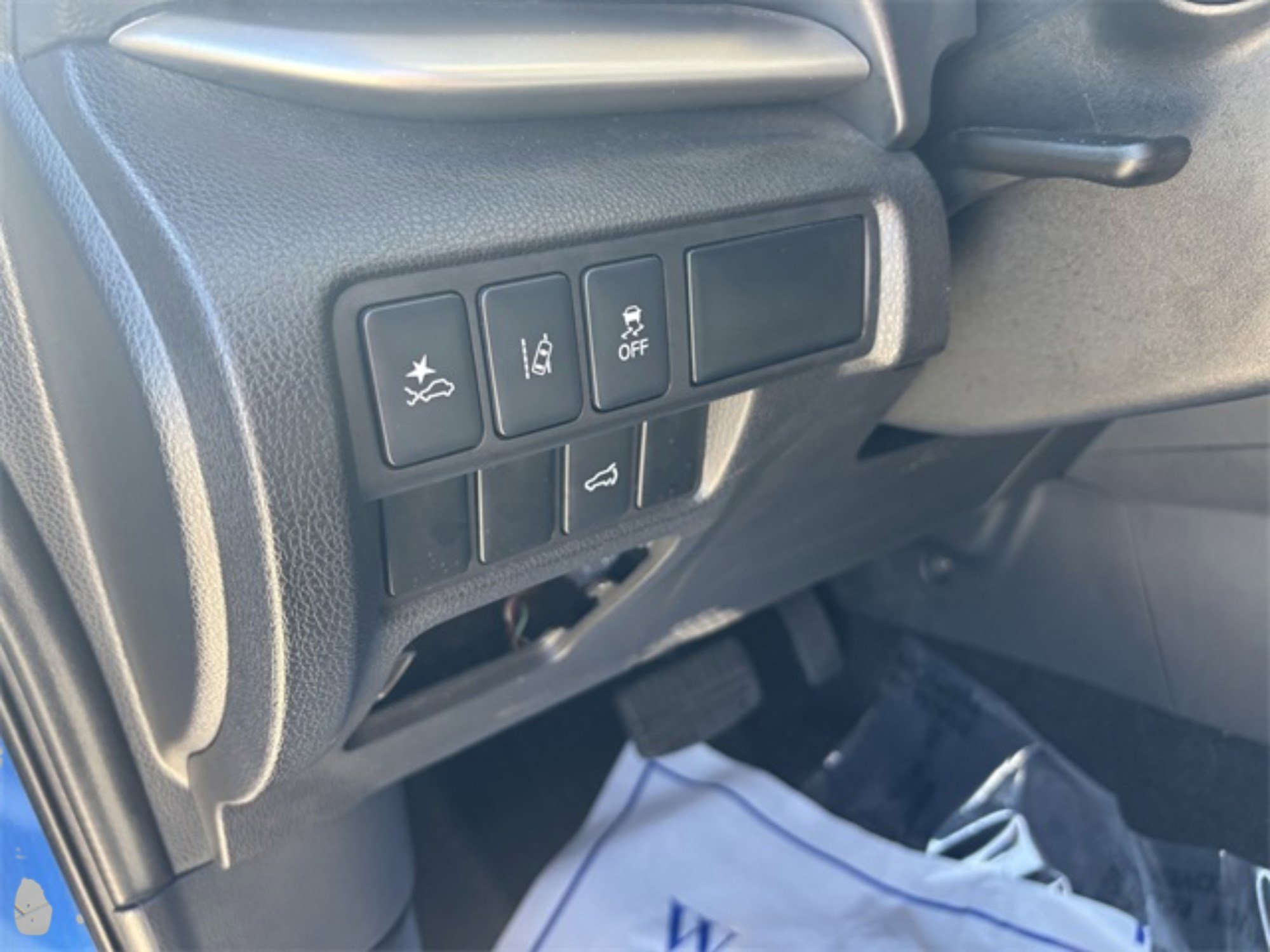 2024 Mitsubishi Eclipse Cross SE photo 14