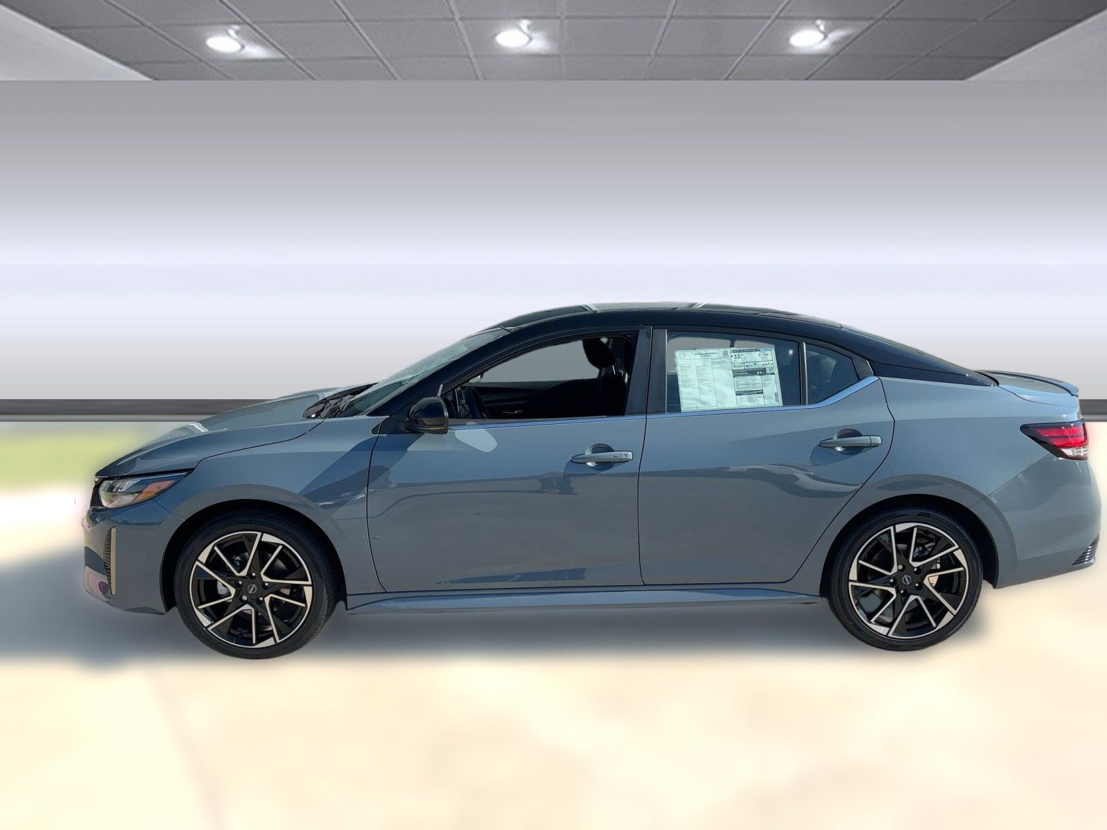 2025 Nissan Sentra SR photo 2