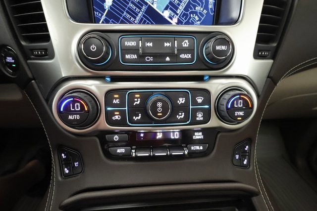 2015 Chevrolet Suburban LTZ photo 18