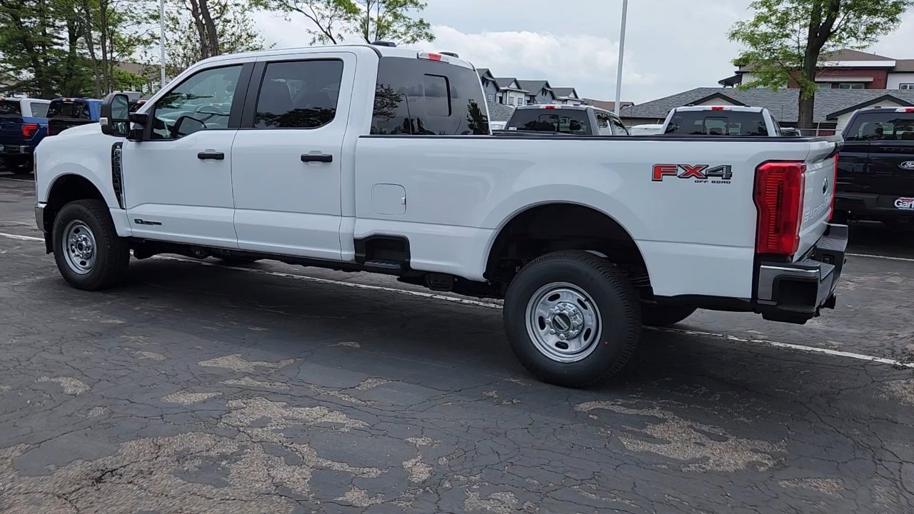 2025 Ford F-250 XL photo 3