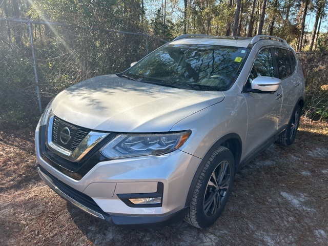 2017 Nissan Rogue SL's photo