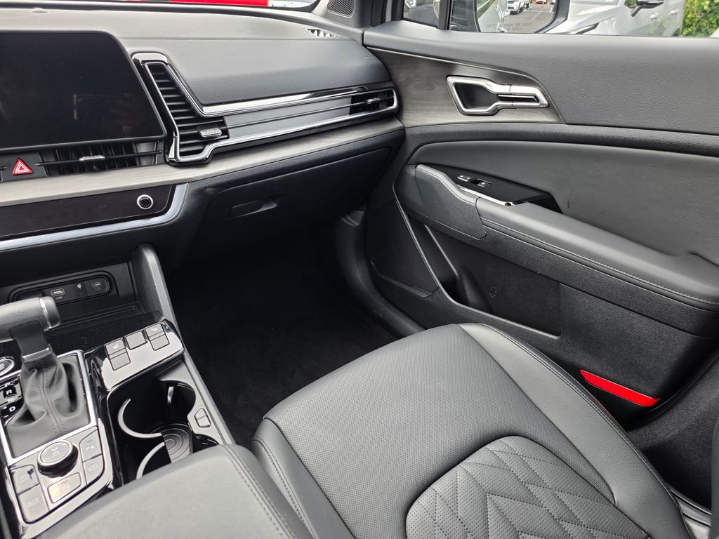 2025 Kia Sportage X-Line photo 9