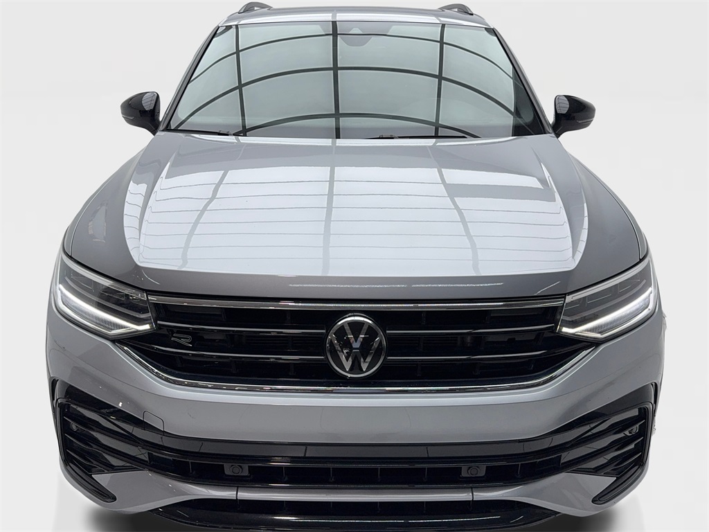 2024 Volkswagen Tiguan SE R-Line Black photo 4