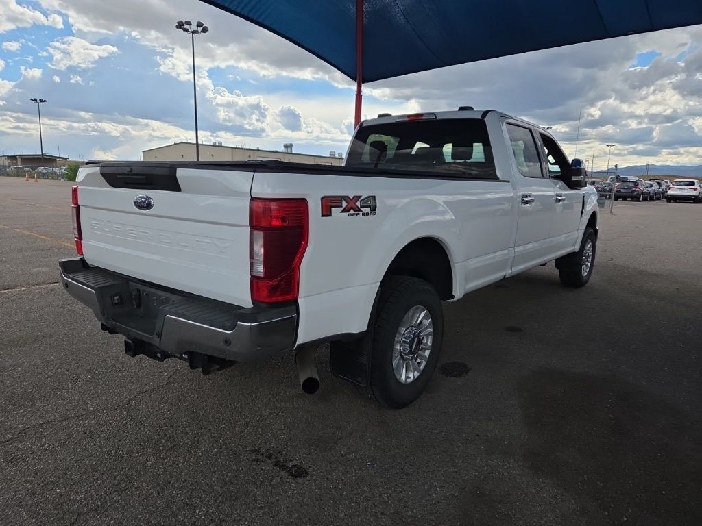 2021 Ford F-350 XLT photo 3