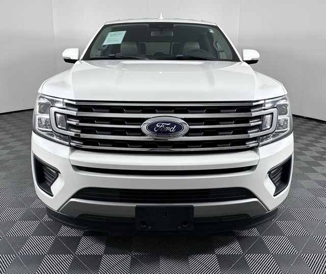 2020 Ford Expedition XLT photo 2