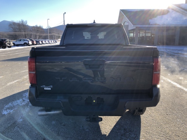 2025 Toyota Tacoma SR5 photo 4