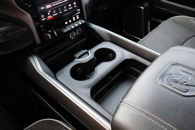 2024 Ram 3500 Laramie photo 31