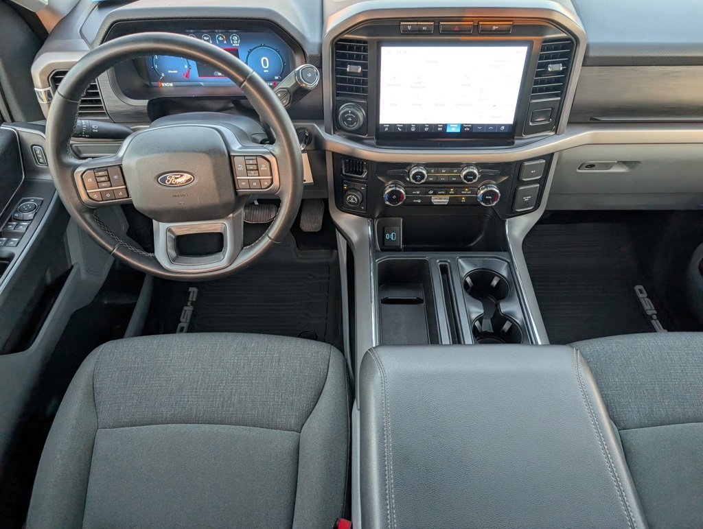 2024 Ford F-150 XLT photo 4