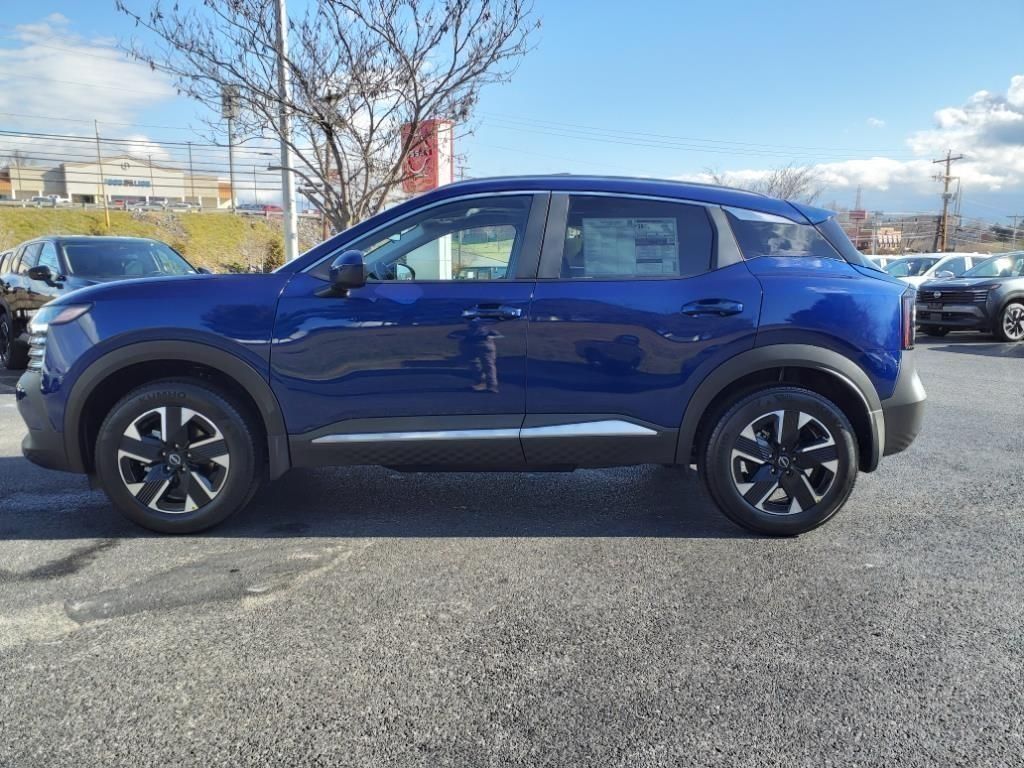 2025 Nissan Kicks SV photo 5