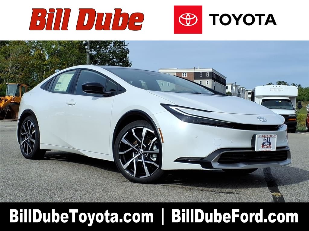 2026 Toyota Prius XSE Premium's photo