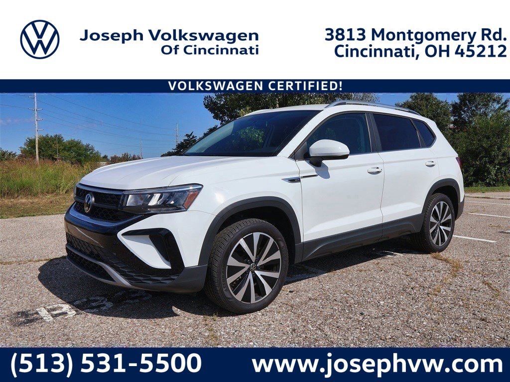 2022 Volkswagen Taos SE's photo