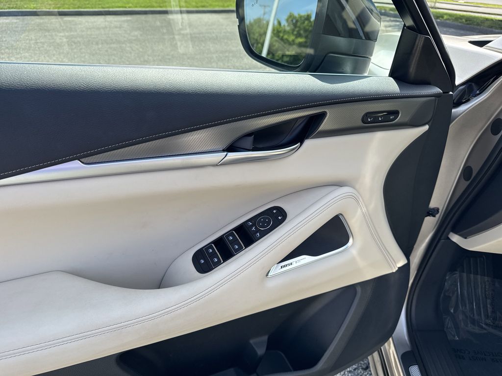 2024 Infiniti QX60 Luxe photo 16