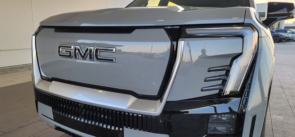 Used 2024 GMC Sierra EV Denali with VIN 1GT401EL8RU400517 for sale in D'Iberville, MS