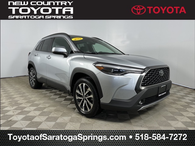 2022 Toyota Corolla Cross XLE's photo