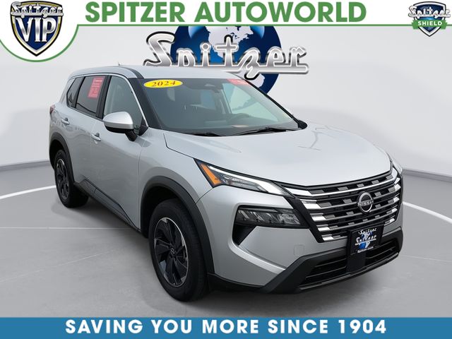 2024 Nissan Rogue SV's photo
