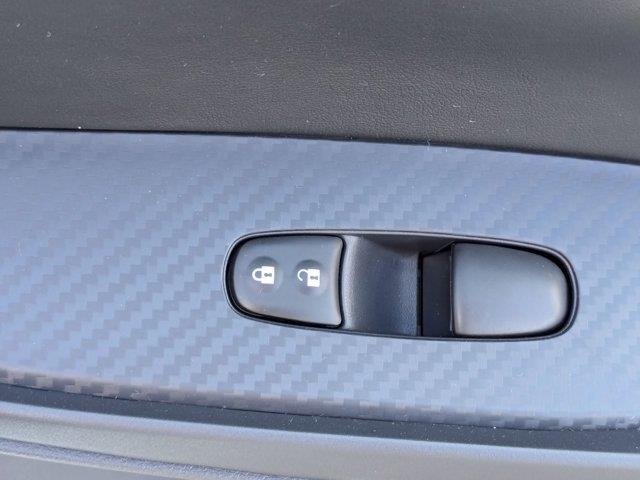 2025 Nissan Sentra S photo 4