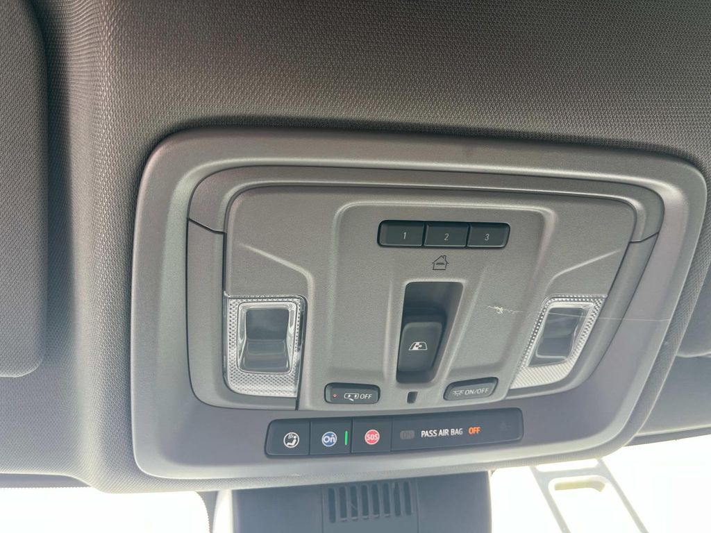 2026 Chevrolet Silverado 1500 RST photo 25