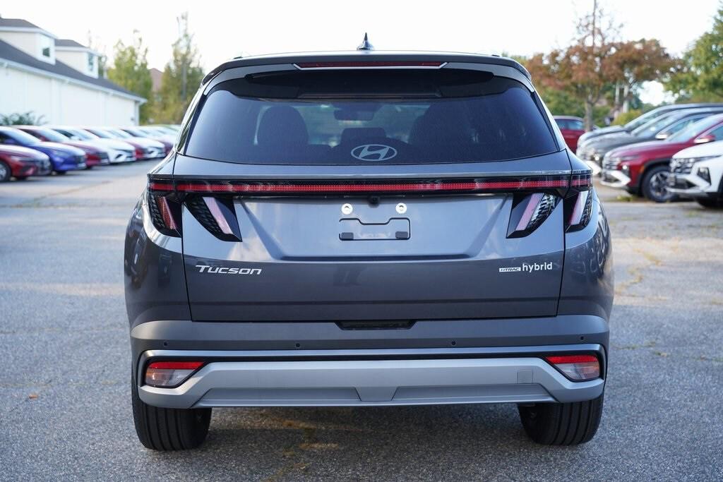 2025 Hyundai Tucson Hybrid Limited photo 4