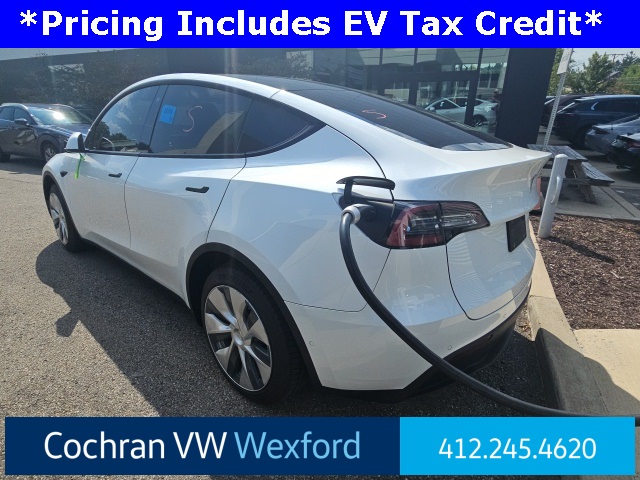 Used 2020 Tesla Model Y Long Range with VIN 5YJYGDEE1LF010536 for sale in Northfield, Minnesota