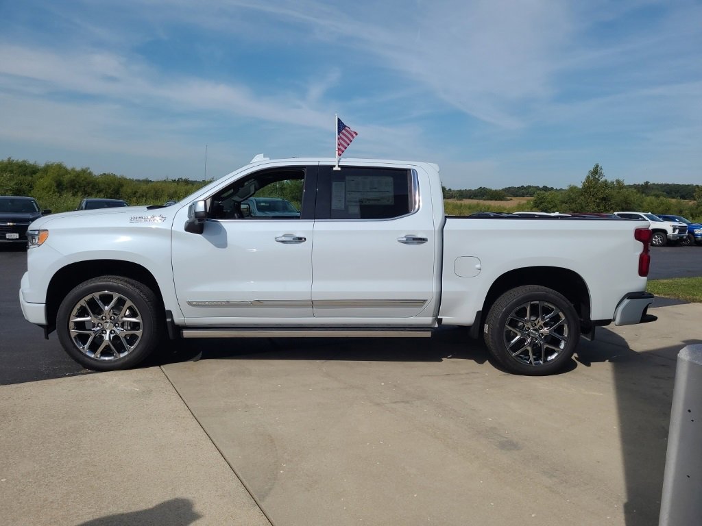 2026 Chevrolet Silverado 1500 High Country photo 3