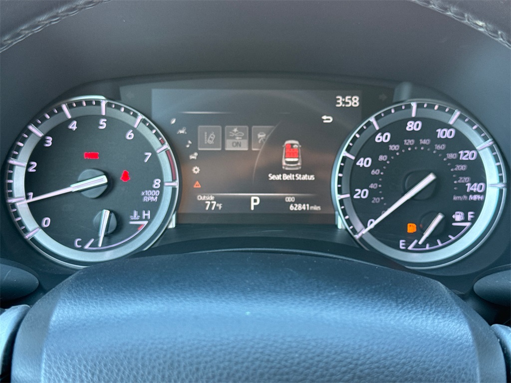 2022 Toyota Highlander XLE photo 28
