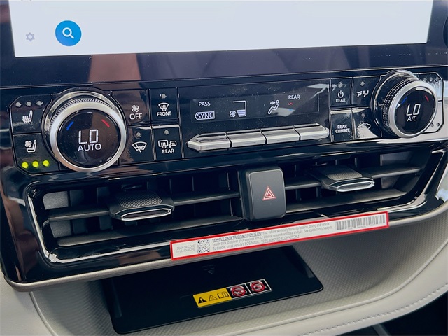 2025 Toyota Highlander Limited photo 15