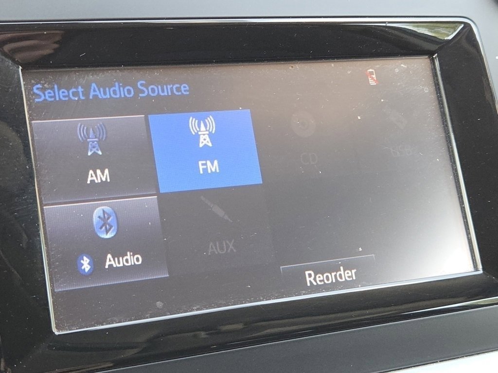 2019 Toyota Highlander LE Plus photo 10